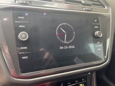 Used 2023 Volkswagen Tiguan SE FWD image 15