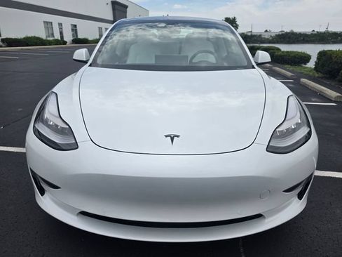 Used 2020 Tesla Model 3 Standard Range Plus RWD image 17