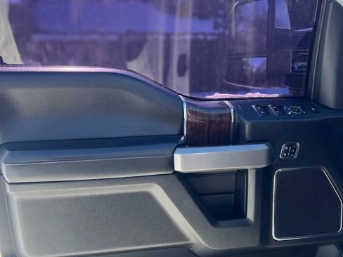 Used 2017 Ford F450 Platinum image 10