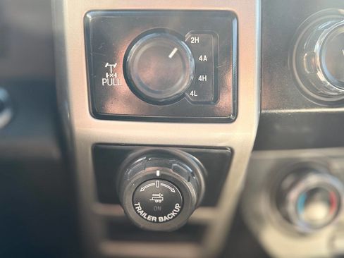 Used 2019 Ford F150 Lariat image 36