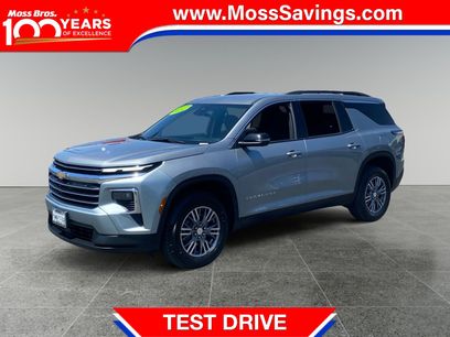 Used 2024 Chevrolet Traverse LT