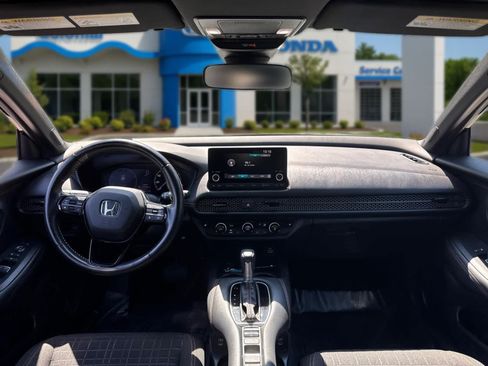 Used 2025 Honda HR-V Sport image 30