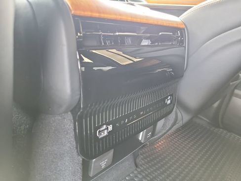 Used 2022 Jeep Grand Wagoneer Series III AWD/4WD image 22
