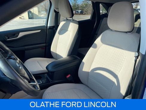 Used 2022 Ford Escape SE w/ SE Sport Appearance Package image 20