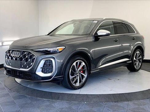 New 2026 Audi SQ5 Prestige AWD/4WD image 4
