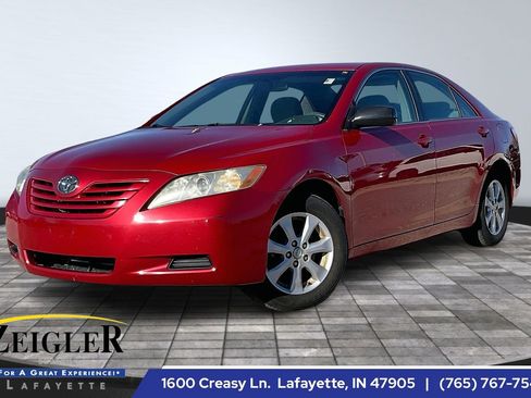 Used 2007 Toyota Camry LE image 1
