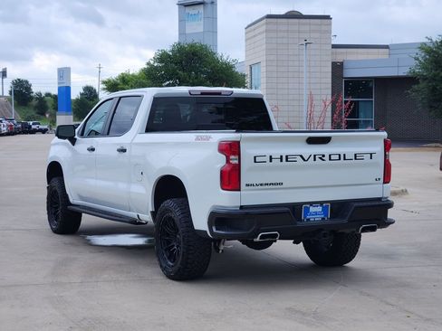 Used 2024 Chevrolet Silverado 1500 LT Trail Boss w/ Convenience Package II image 7