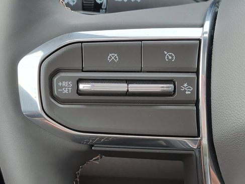 New 2026 GMC Canyon Denali AWD/4WD image 16