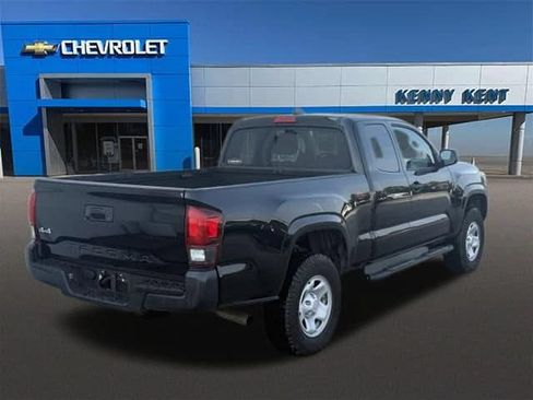 Used 2021 Toyota Tacoma SR AWD/4WD image 5