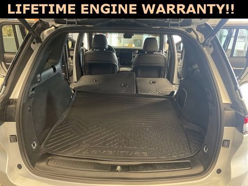 Used 2024 Jeep Grand Cherokee Trailhawk image 30