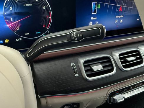 Used 2026 Mercedes-Benz Maybach GLS 600 4MATIC image 28