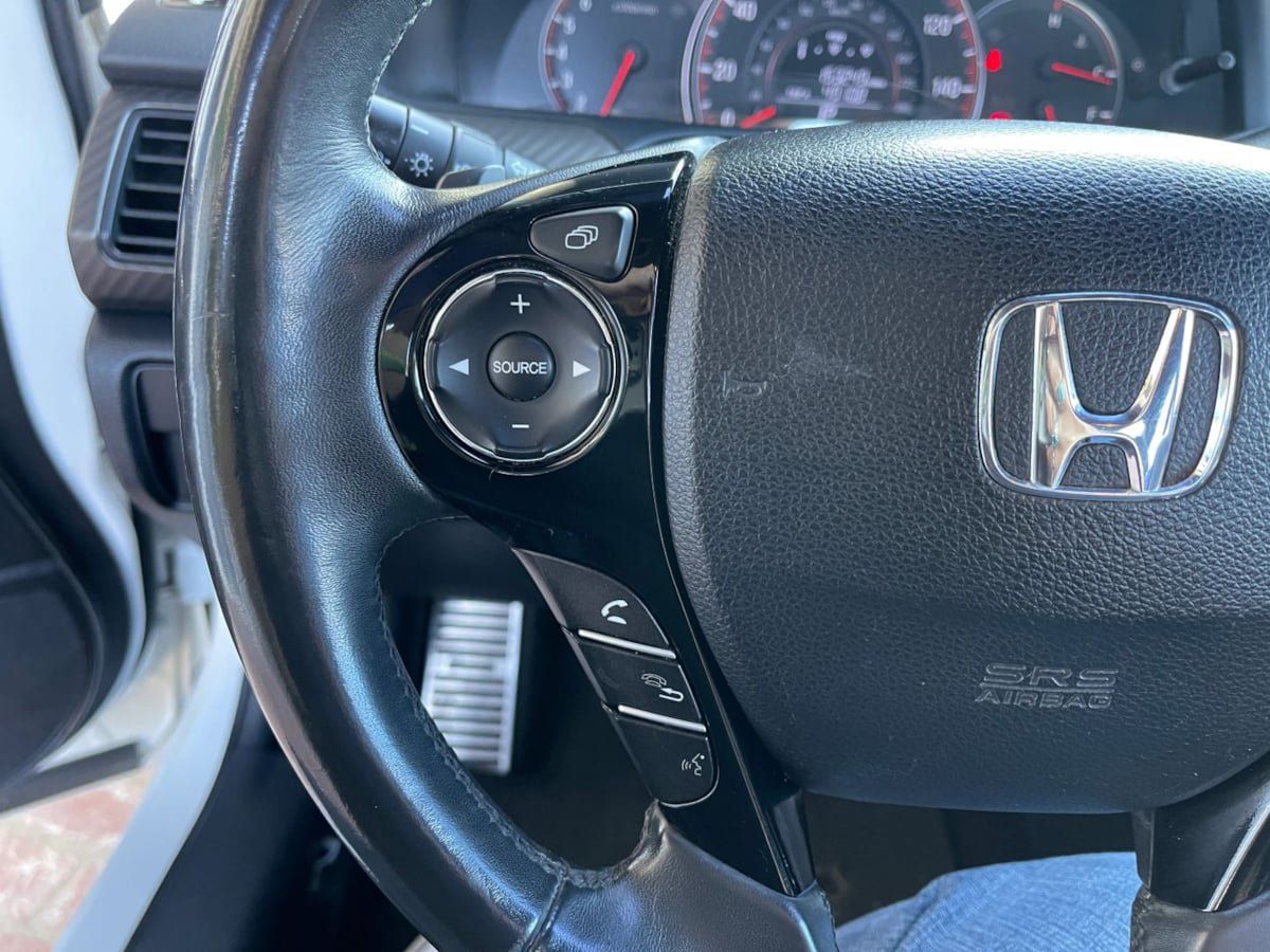 Used 2017 Honda Accord Sport image 15