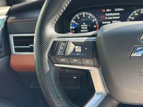 Used 2022 Mitsubishi Outlander SEL image 17