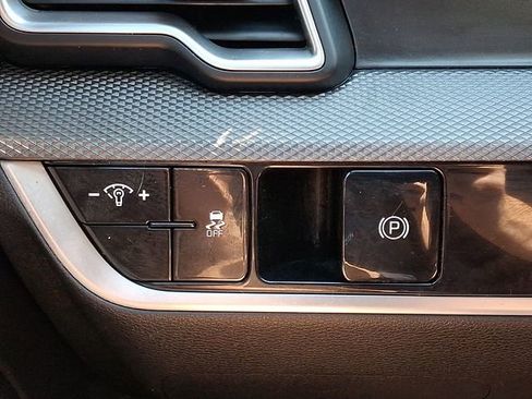 Certified 2025 Kia Sportage LX FWD image 27