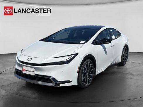 New 2026 Toyota Prius Plug-In Hybrid FWD image 3