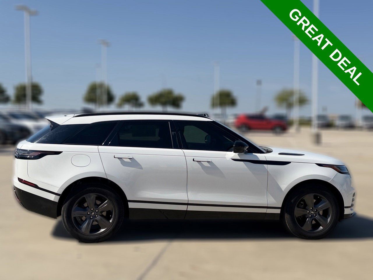 Used 2025 Land Rover Range Rover Velar Dynamic SE AWD/4WD image 9