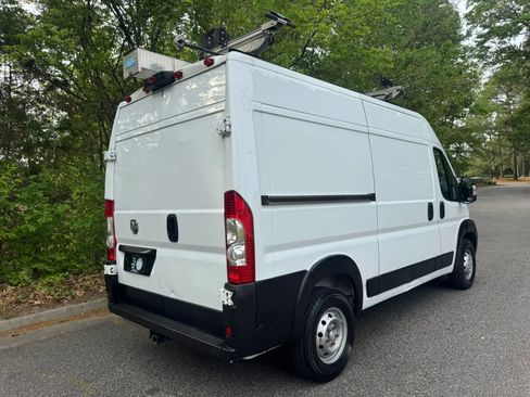 Used 2022 RAM ProMaster 2500 FWD image 5