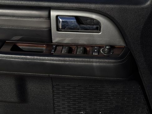 Used 2015 Ford Expedition EL Platinum image 23