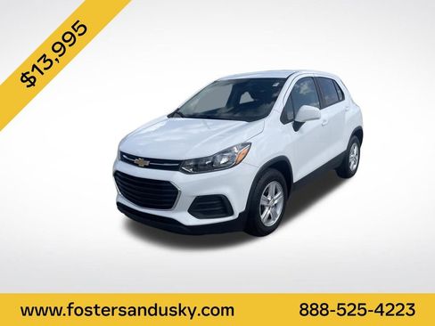 Used 2020 Chevrolet Trax LS w/ Tint and Cruise Package FWD image 1