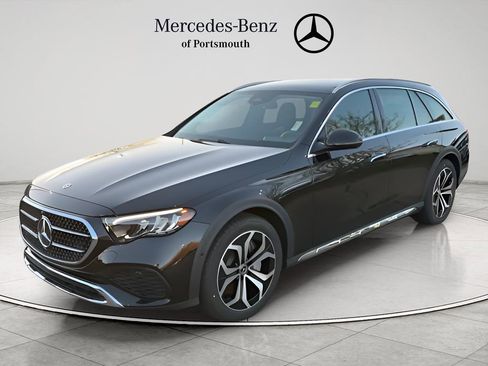 New 2025 Mercedes-Benz E 450 4MATIC All-Terrain Wagon image 4