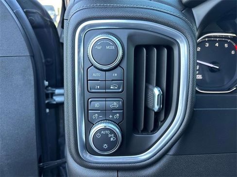Used 2021 GMC Sierra 1500 Elevation image 17