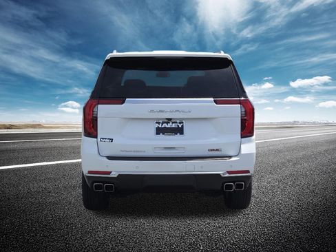 Used 2025 GMC Yukon XL Denali AWD/4WD image 20
