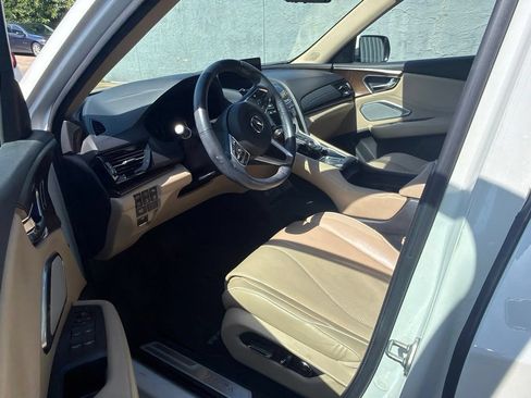 Used 2019 Acura RDX AWD w/ Advance Package image 9