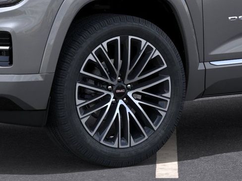 New 2027 GMC Terrain Denali w/ LPO, Floor Liner Package AWD/4WD image 9
