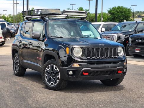 Used 2015 Jeep Renegade Trailhawk w/ Safety & Security Group I AWD/4WD image 2