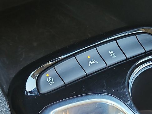 Certified 2023 Buick Encore GX Preferred w/ Cold Weather Comfort Package image 24