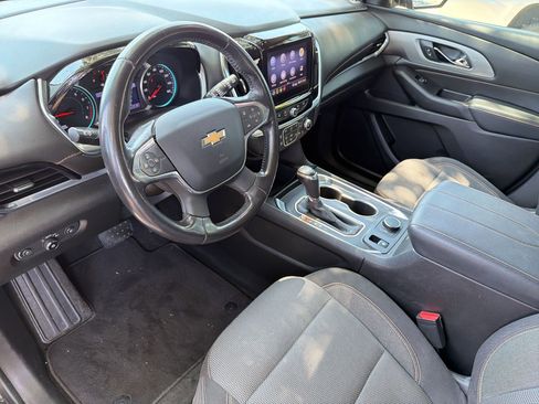 Certified 2020 Chevrolet Traverse LT FWD image 4