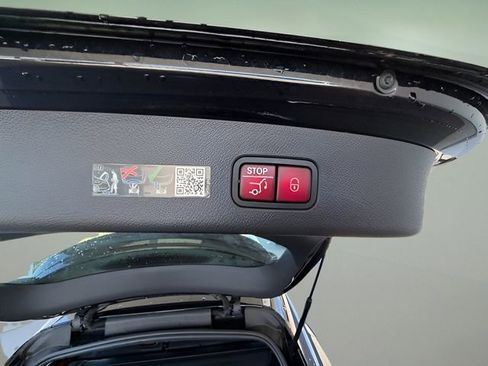 Used 2025 Mercedes-Benz GLC 43 AMG 4MATIC image 29