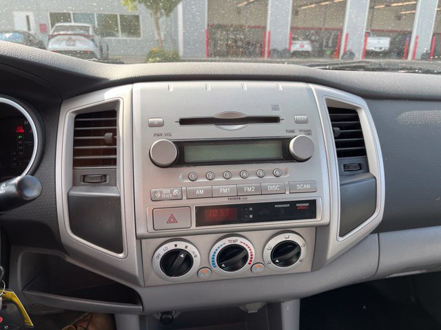 Used 2006 Toyota Tacoma PreRunner w/ TRD Off-Road Pkg #1 RWD image 2
