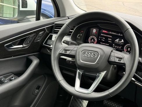 Used 2023 Audi Q7 2.0T Premium w/ Convenience Package AWD/4WD image 14