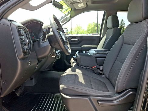 Used 2020 Chevrolet Silverado 1500 Custom w/ Custom Value Package AWD/4WD image 11