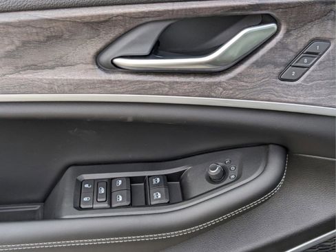 New 2024 Jeep Grand Cherokee Limited 4xe image 17