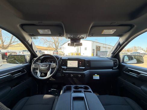 New 2026 GMC Sierra 1500 Elevation image 27