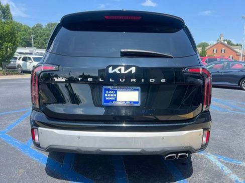 Used 2023 Kia Telluride EX w/ EX Captain's Chair Package FWD image 7