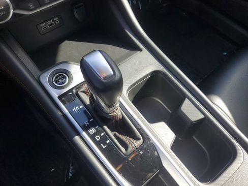 Used 2023 Nissan Sentra SR w/ SR Premium Package FWD image 24