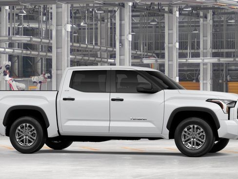New 2026 Toyota Tundra SR5 AWD/4WD image 13