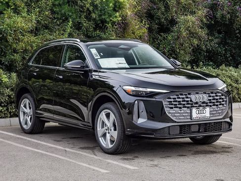 New 2025 Audi Q5 Premium Plus image 3