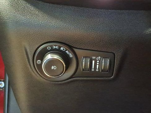 Used 2022 Jeep Compass Limited w/ Elite Group AWD/4WD image 13