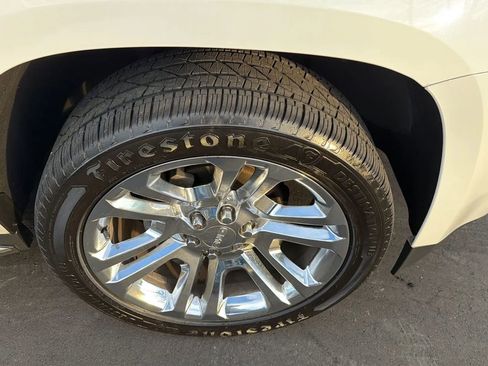 Used 2018 GMC Yukon SLT w/ Premium Edition image 20