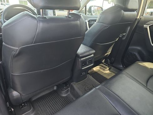 Used 2022 Toyota RAV4 Limited AWD/4WD image 19
