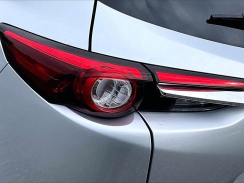 Used 2023 MAZDA CX-9 Touring image 27