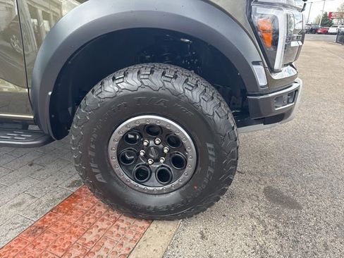 Used 2025 Ford F150 Raptor image 9