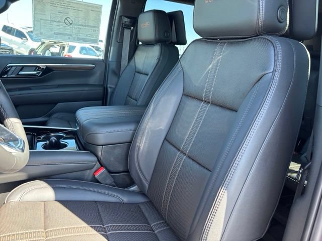 New 2026 Chevrolet Tahoe High Country AWD/4WD image 11
