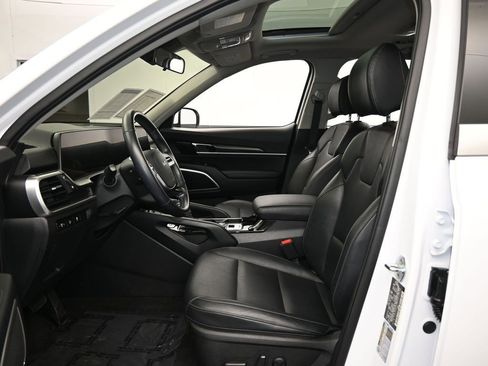 Used 2023 Kia Telluride S w/ S Sunroof Package image 11