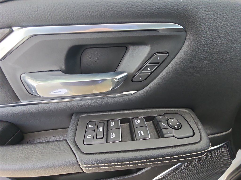 Used 2025 RAM 1500 Laramie w/ Bed Utility Group AWD/4WD image 23