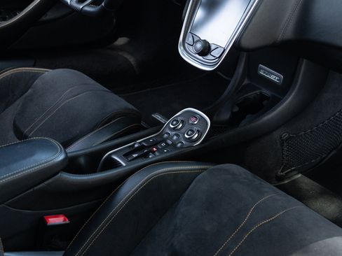 Used 2018 McLaren 570S RWD image 47